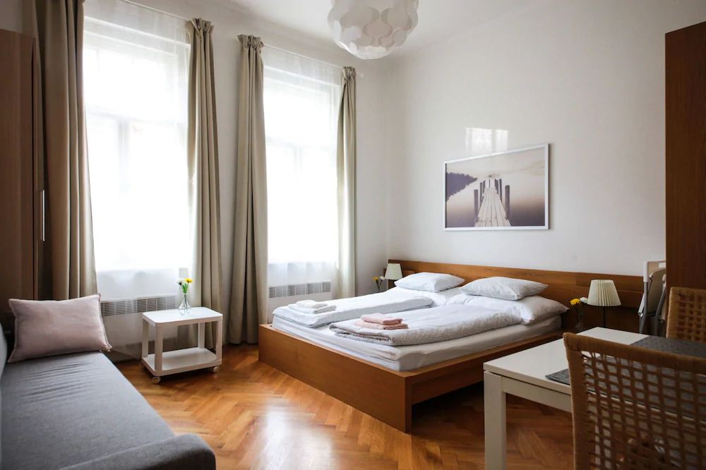 City Castle Aparthotel
