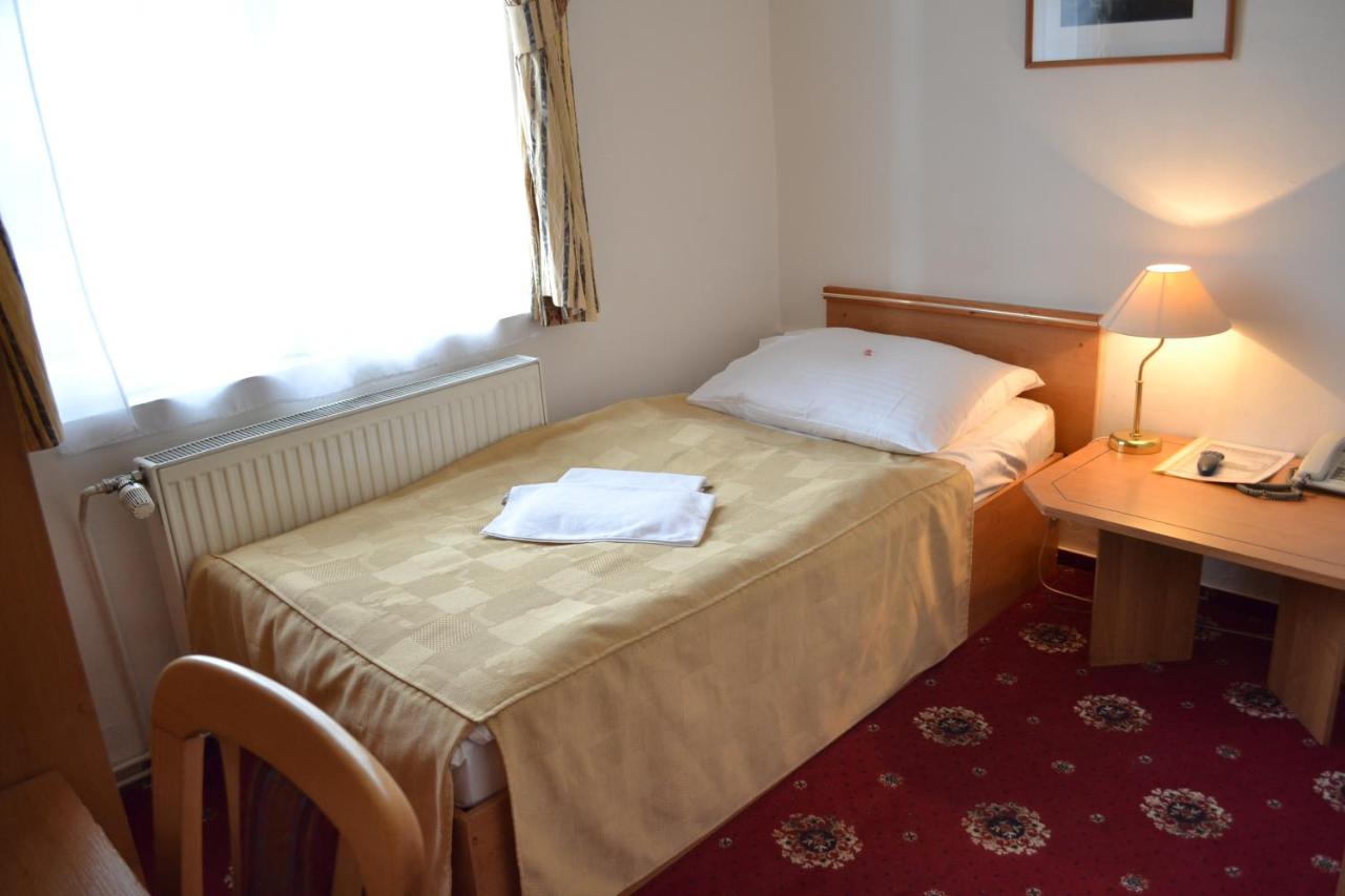 Aureli hotel City Inn
