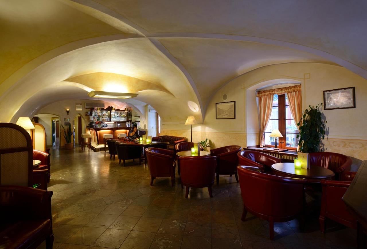 Elite Hotel