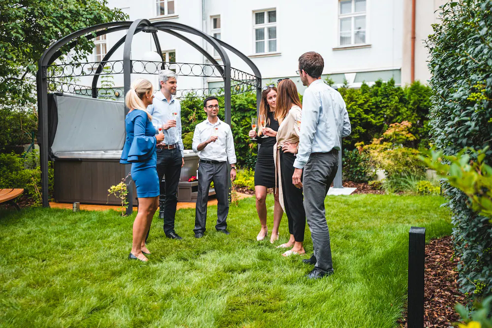 EMPIRENT Garden Suites Residence
