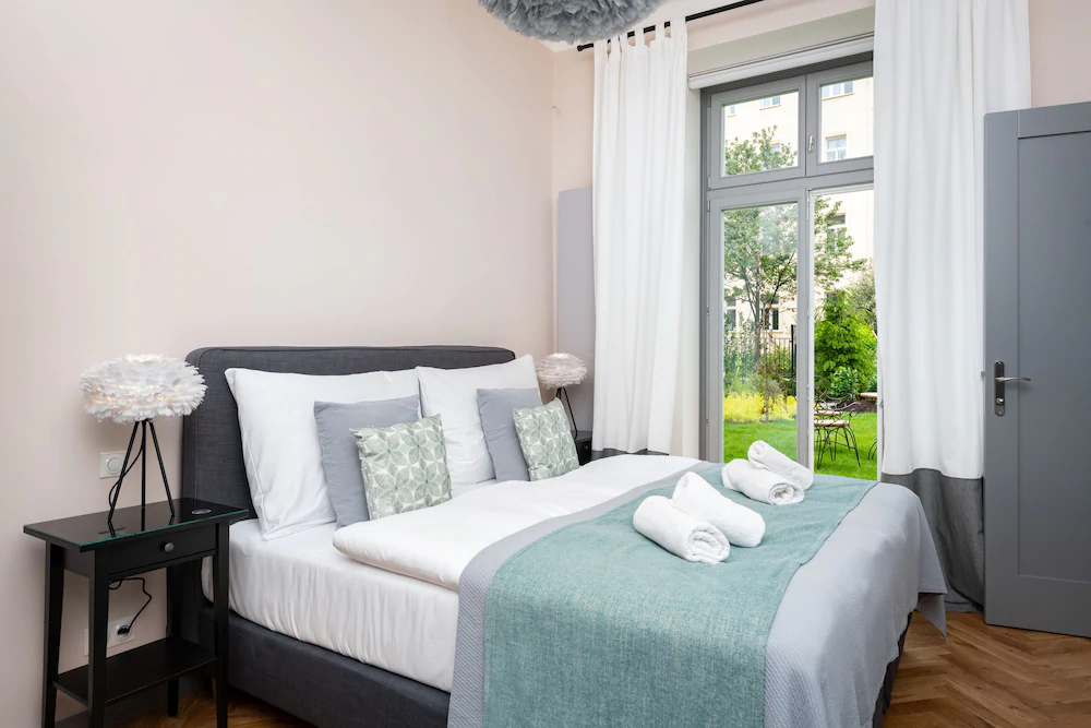 EMPIRENT Garden Suites Residence