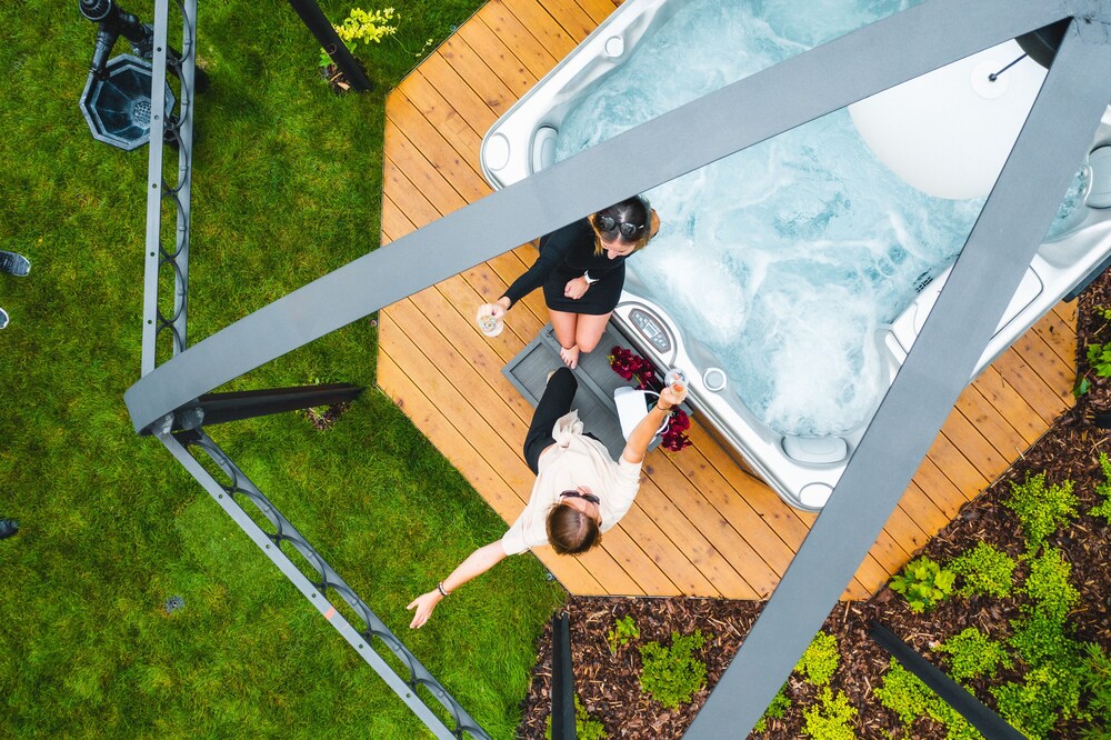EMPIRENT Garden Suites Residence