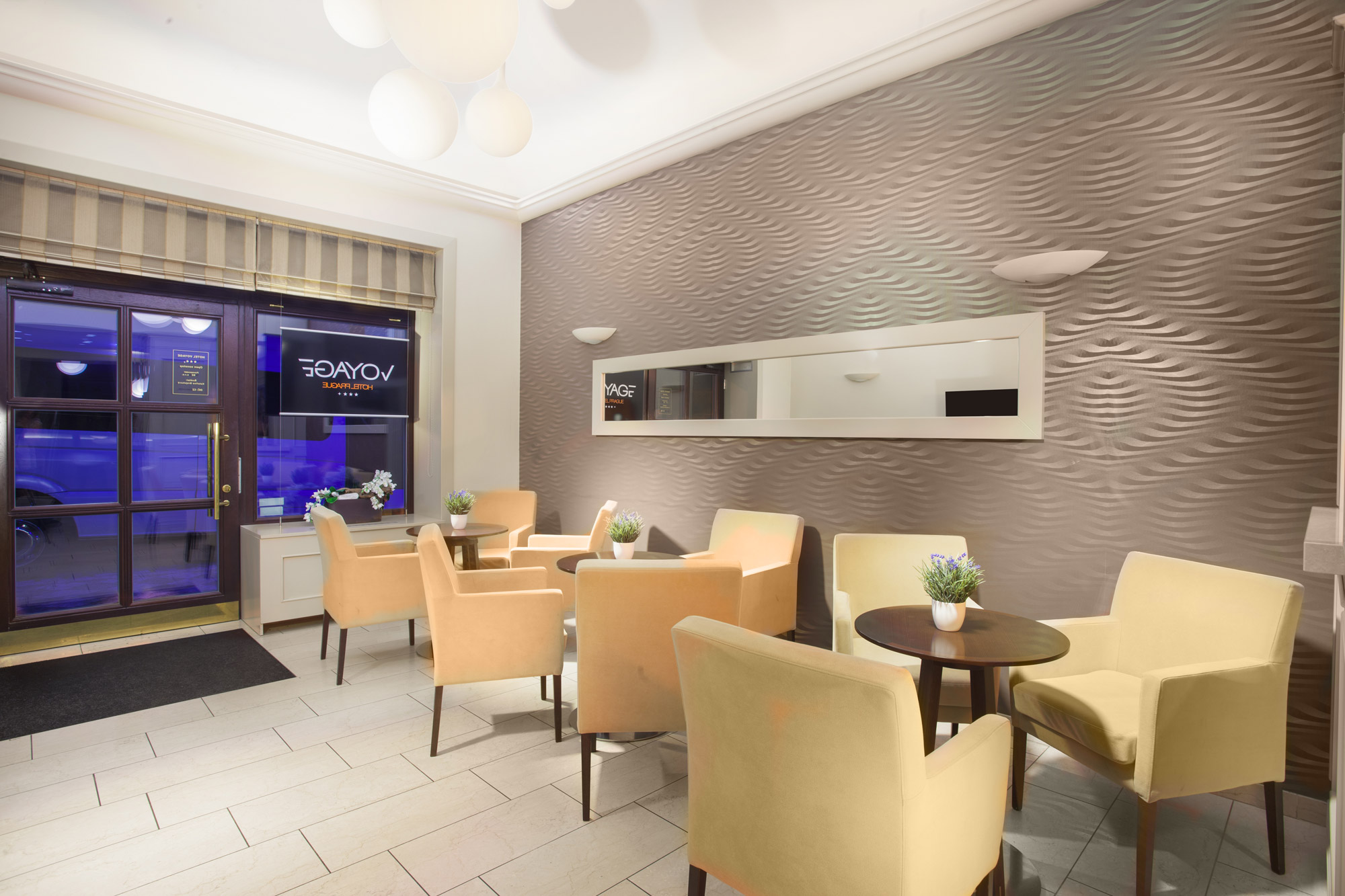 Hotel Voyage