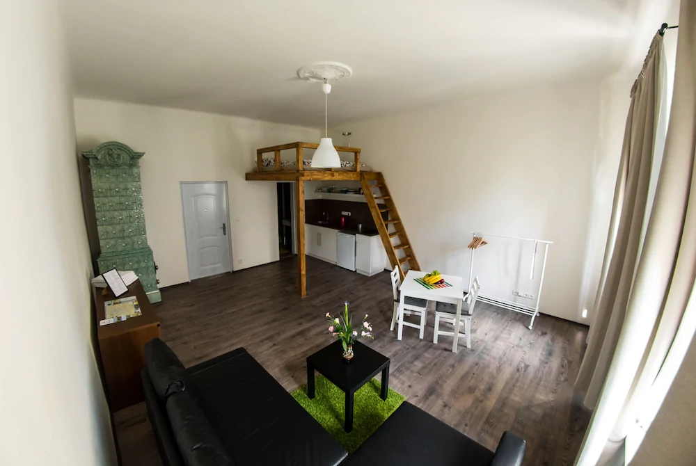 Freedom rooms and apartments