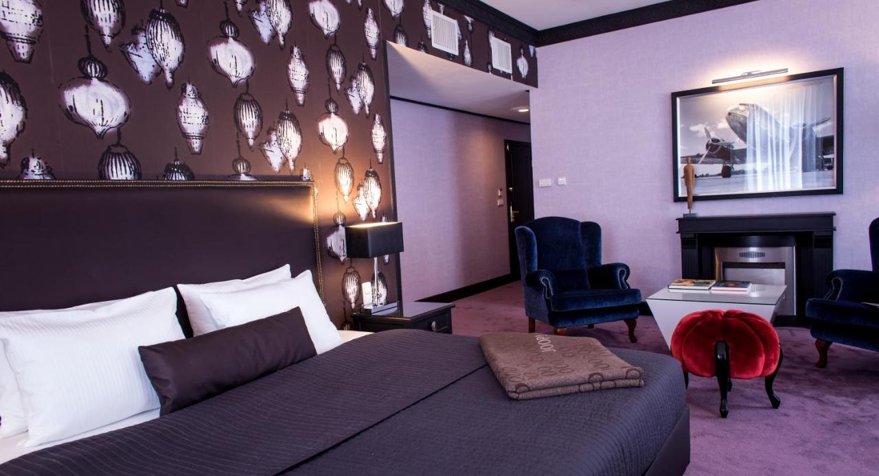 Hotel Friday