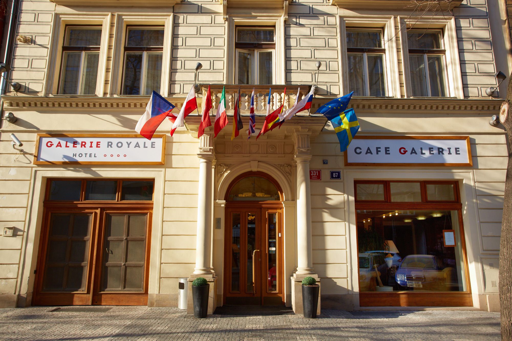 Galerie Royal Hotel