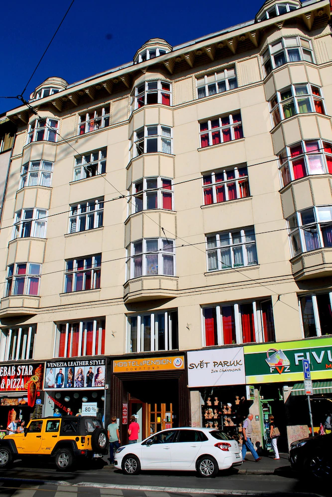 Hostel And Pension Downtown