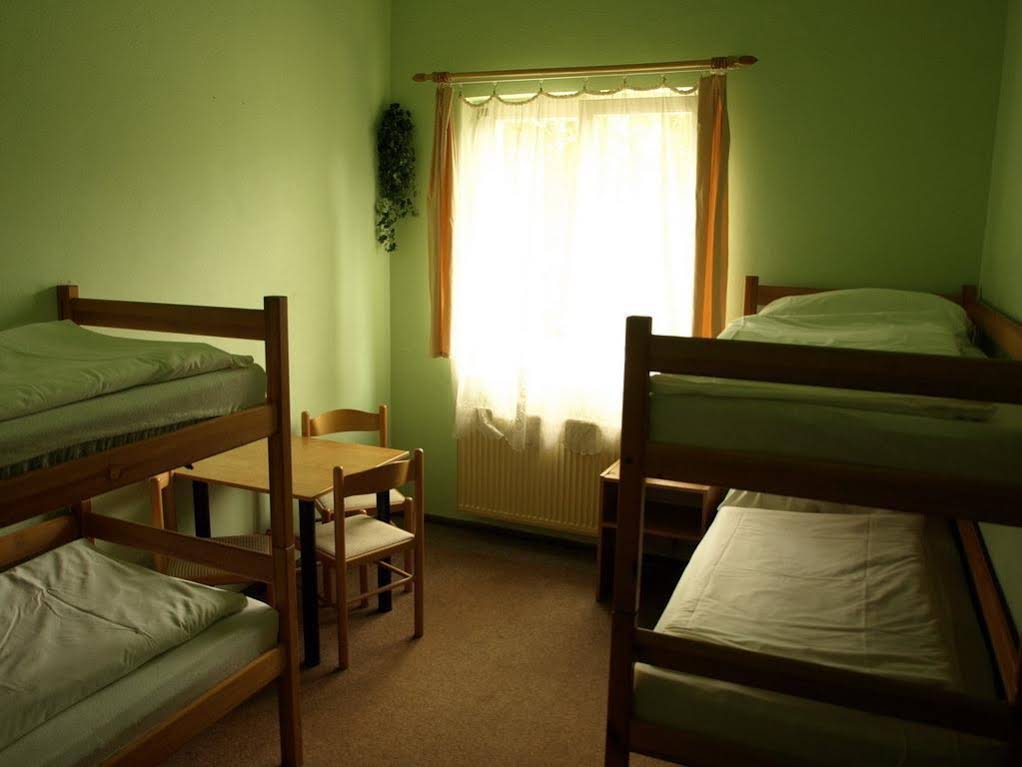 Hostel Sokol Troja
