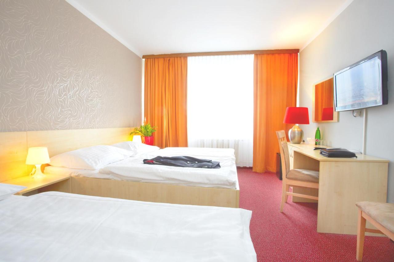 Hotel Charles Central
