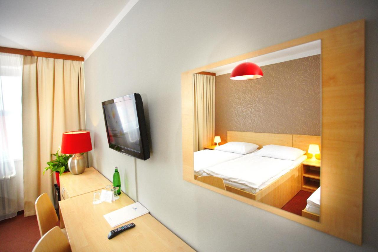 Hotel Charles Central