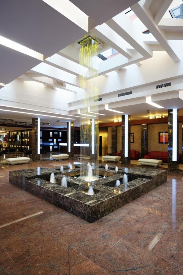 Hotel Grand Majestic Plaza