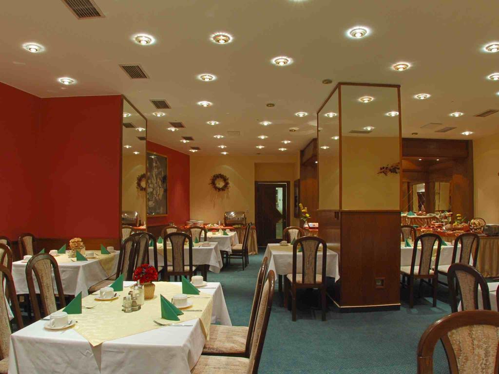 Hotel Harmony