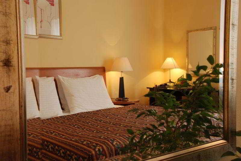 Hotel Harmony