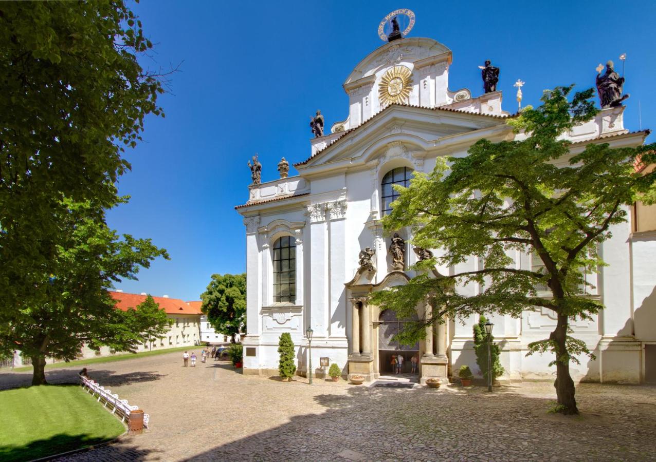 Hotel Monastery