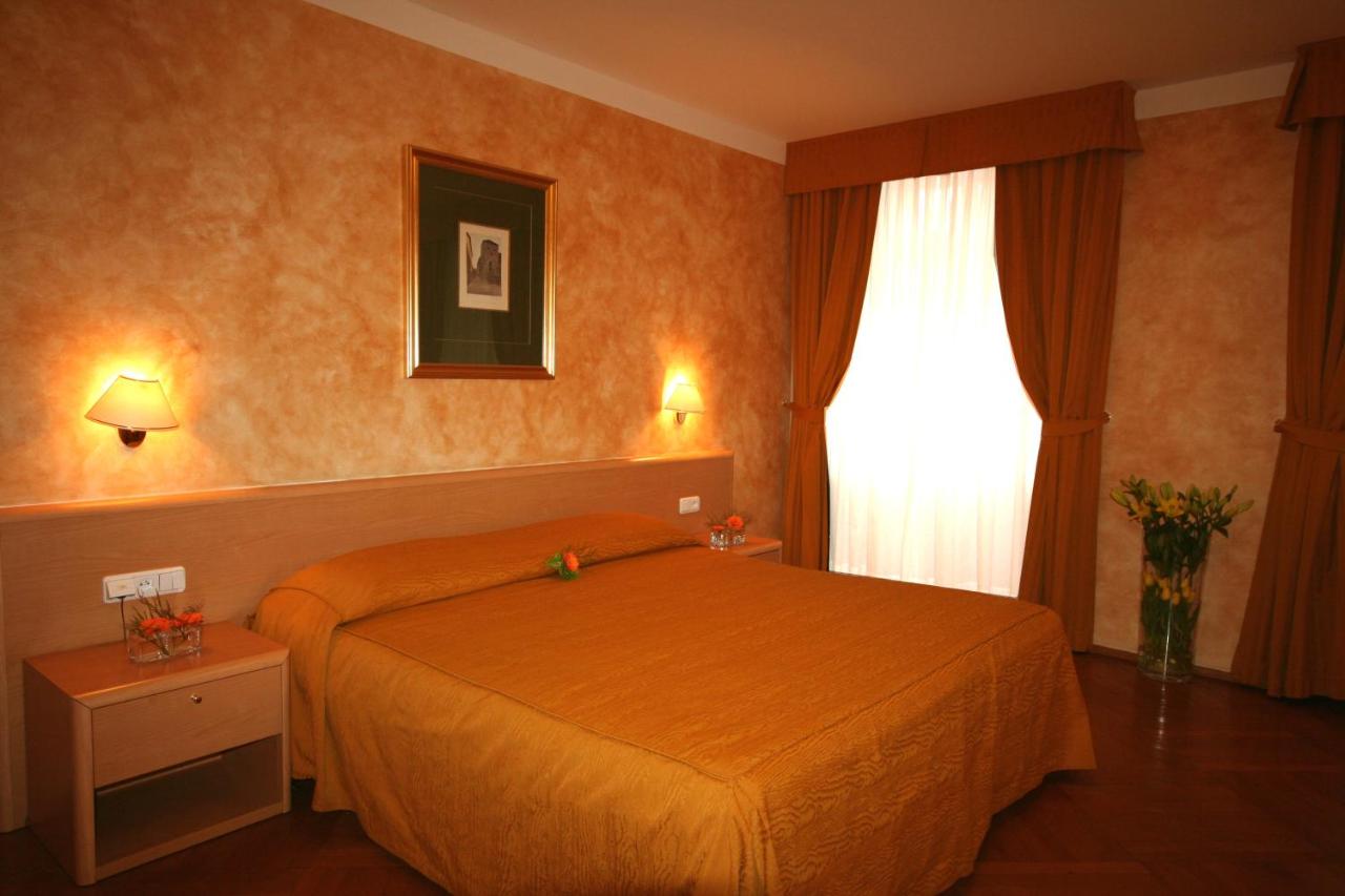 Hotel Roma