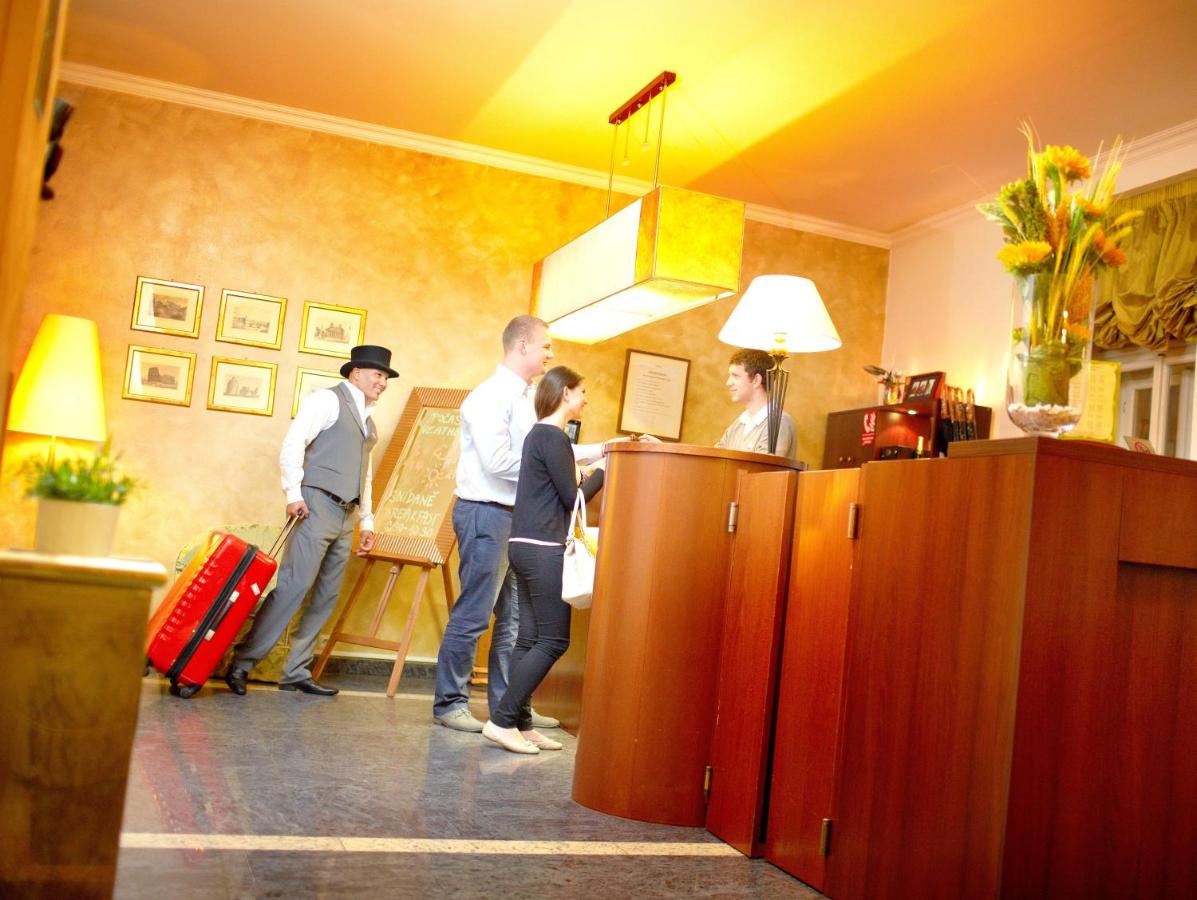 Hotel Louis Leger