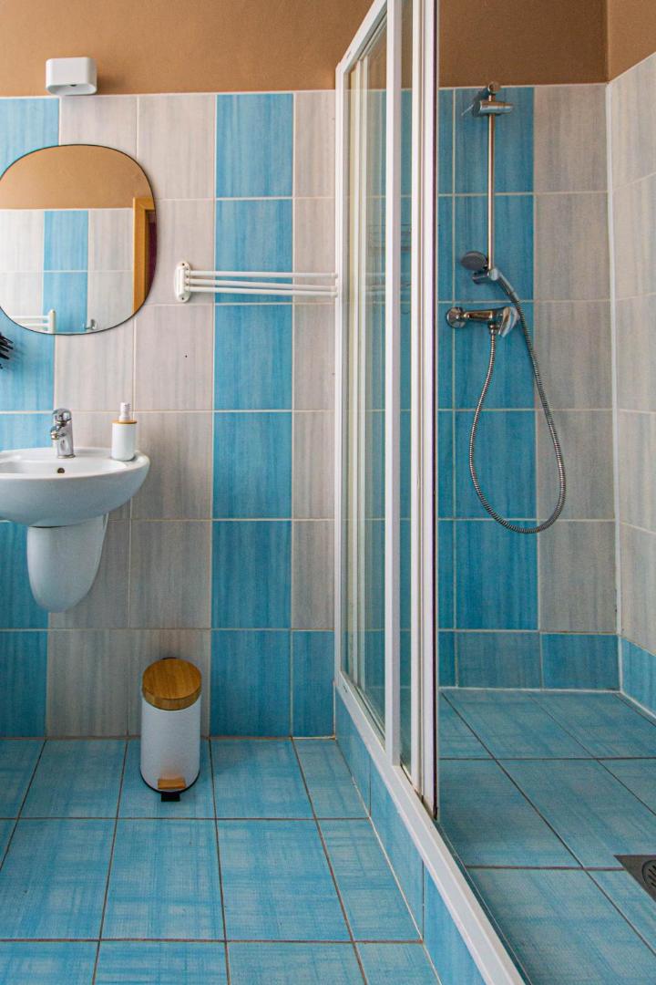 Modern Cozy Apartment by Ruterra