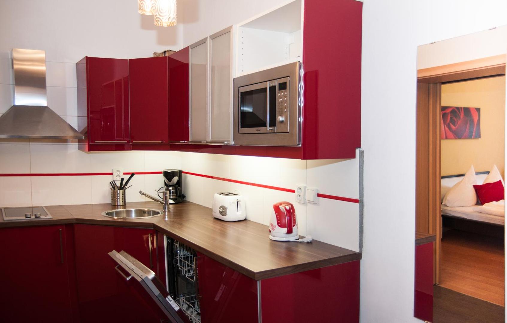 Modern Cozy Apartment by Ruterra