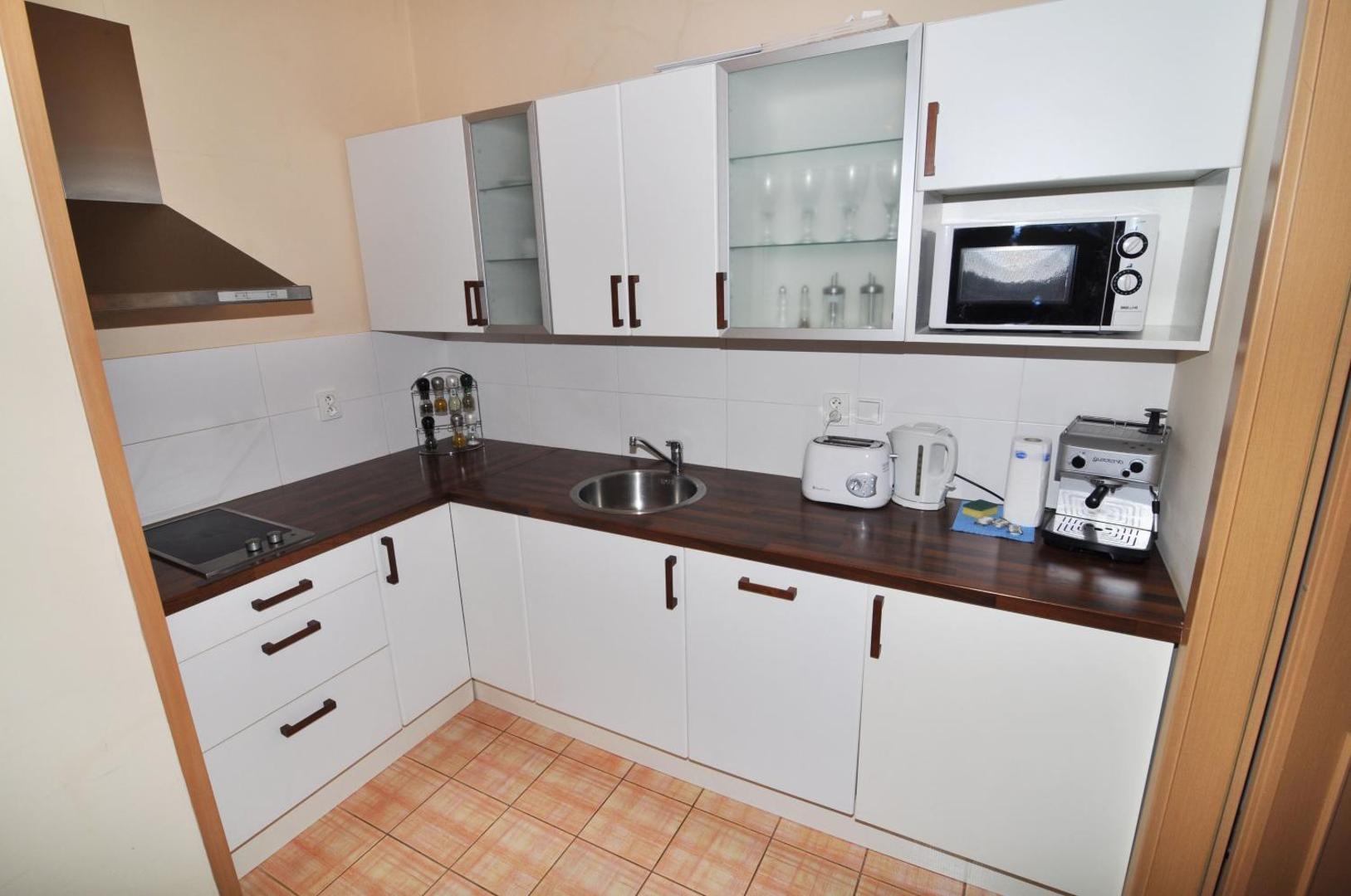 Modern Cozy Apartment by Ruterra