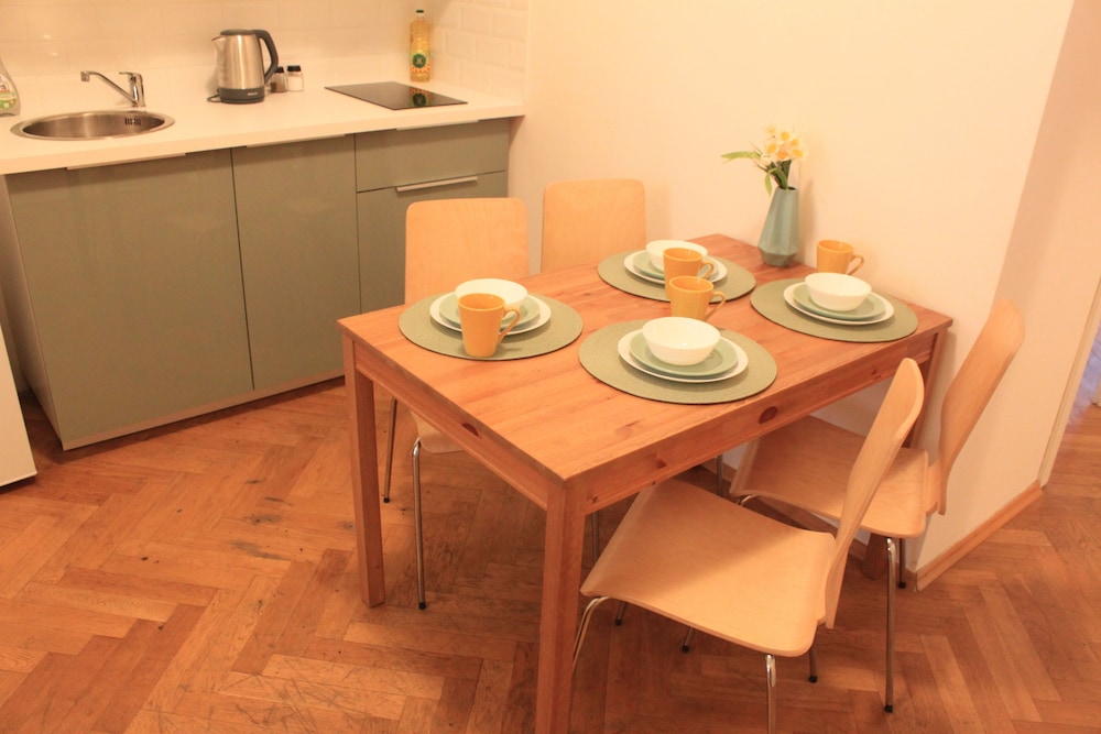Nejedleho ApartMeet
