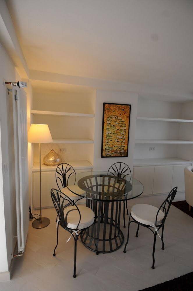 PVH Charming Flats Horejsi Nabrezi