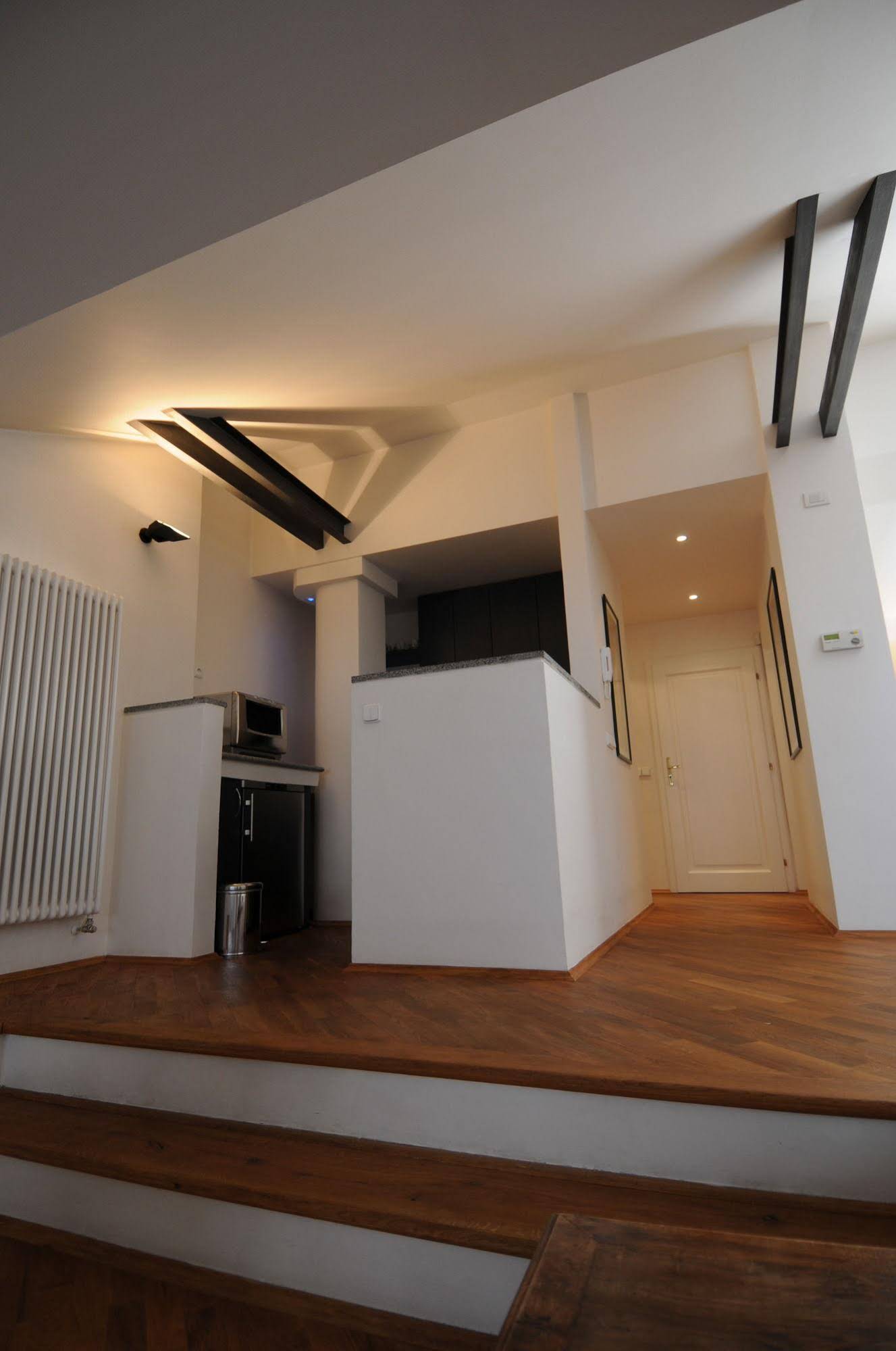 PVH Charming Flats Odboru