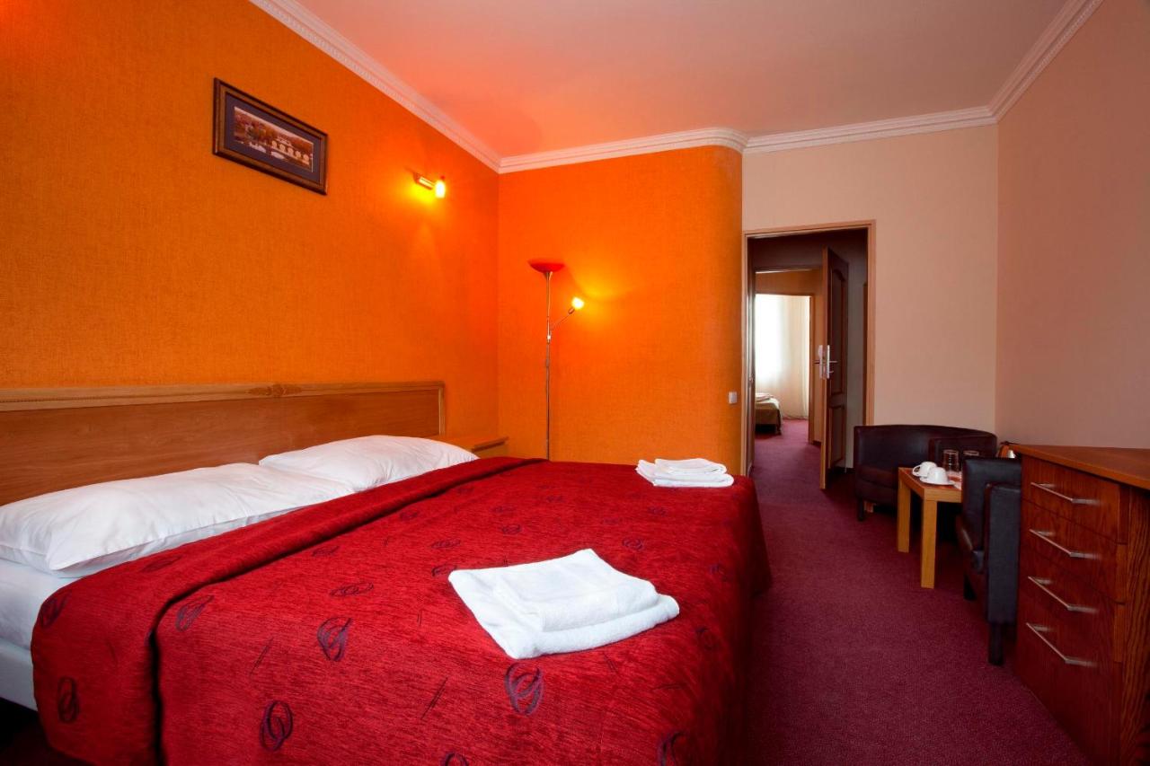 Relax Inn