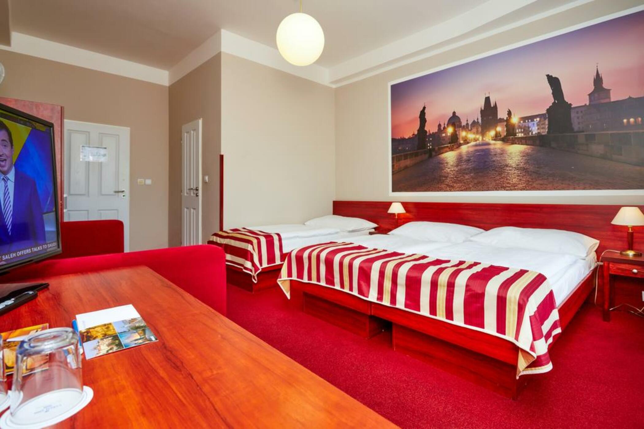 Metropolitan Old Town hotel