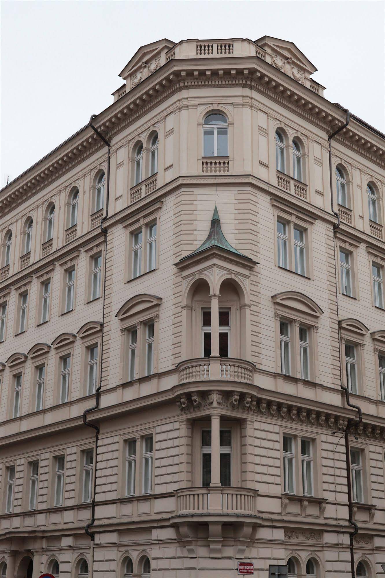 The Palace Suites and Apartments