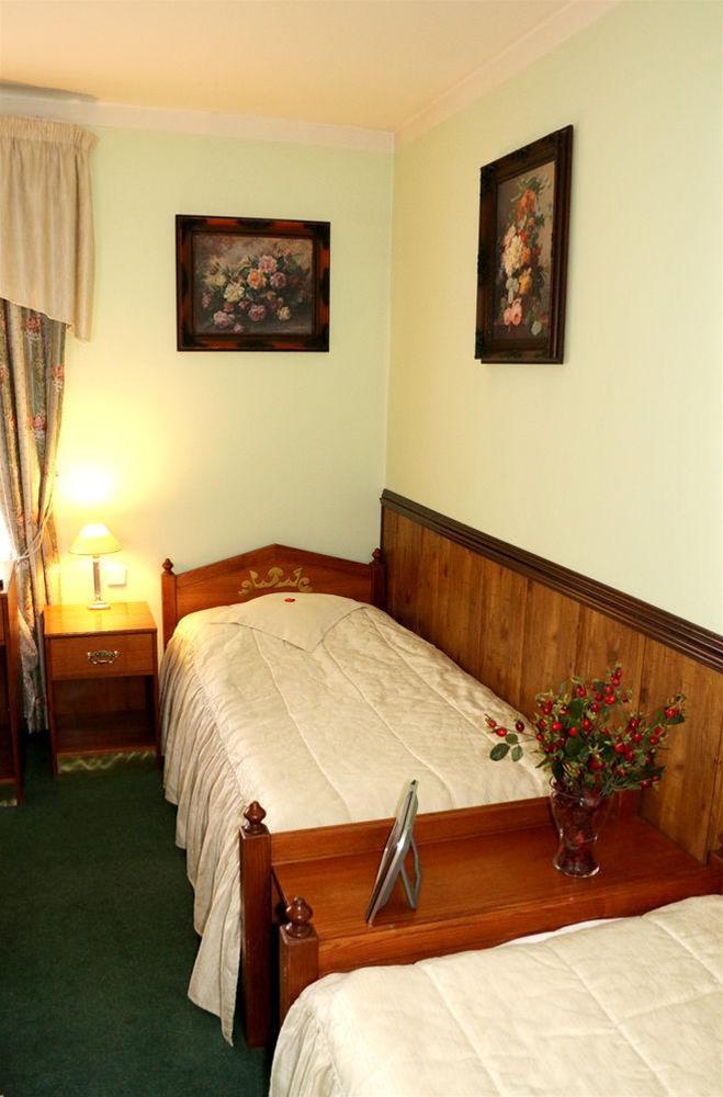 River Star Hotel