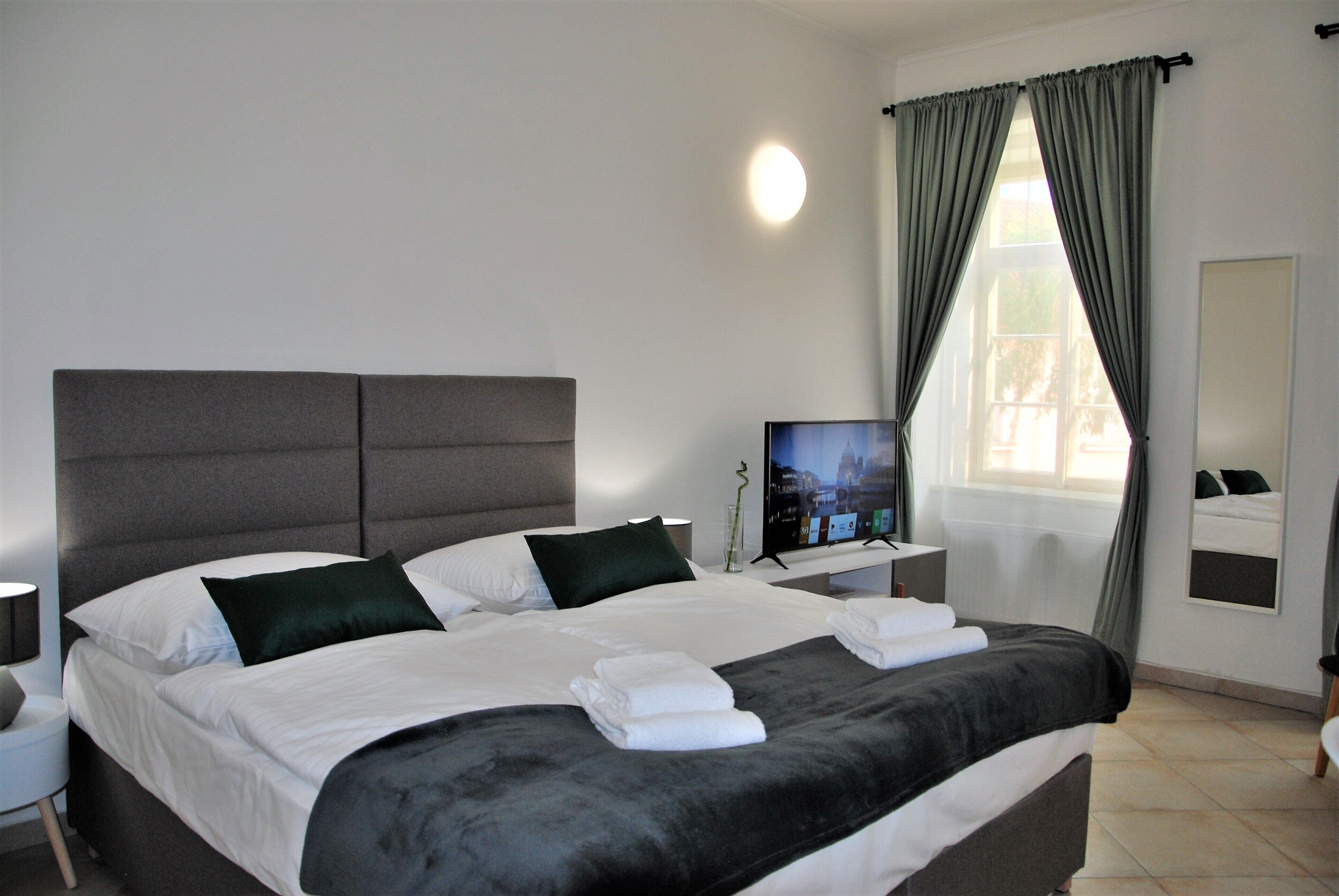 White Swan Boutique Apartments