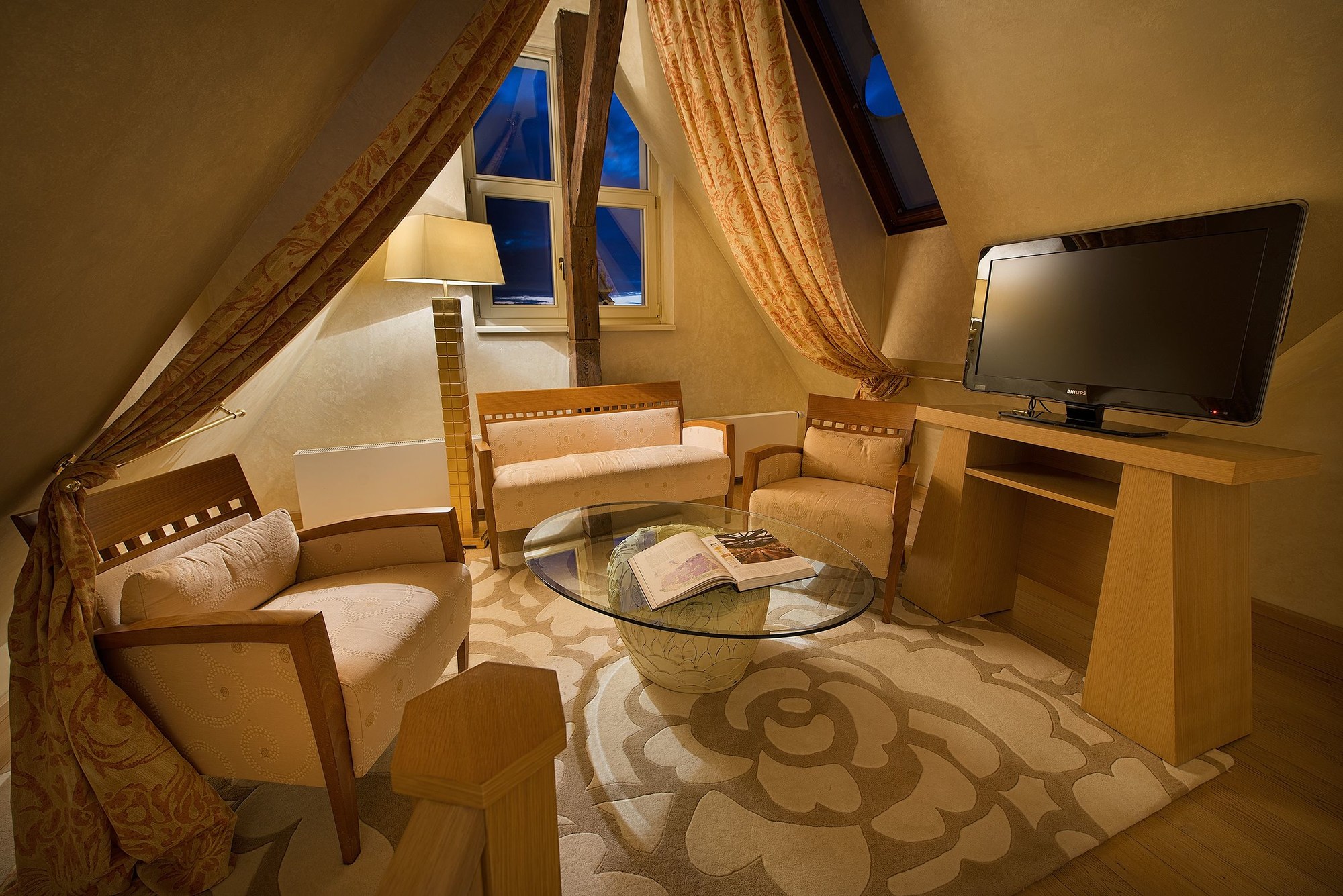 Zvon Design Suites