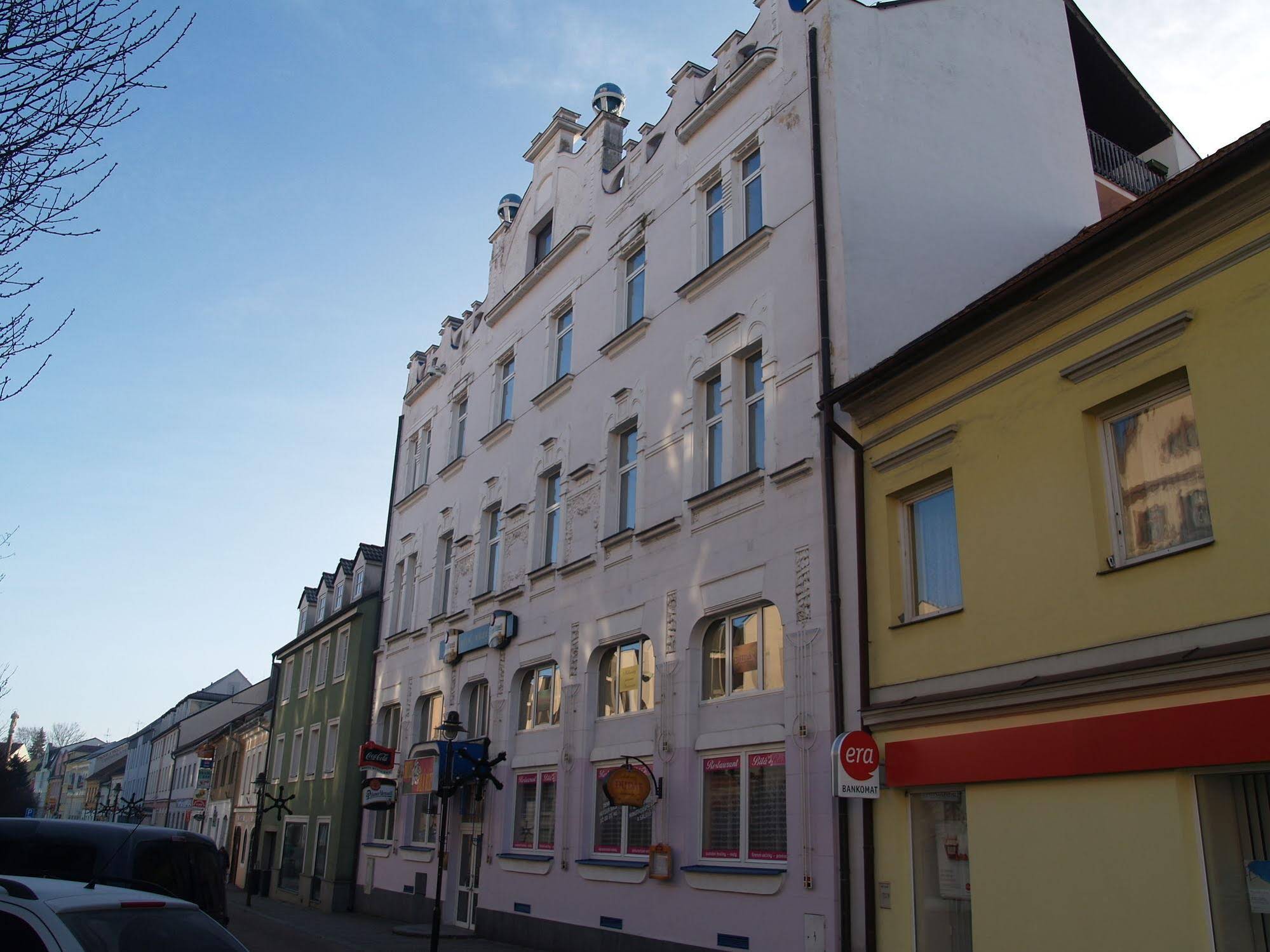 Hotel Bílá Ruže