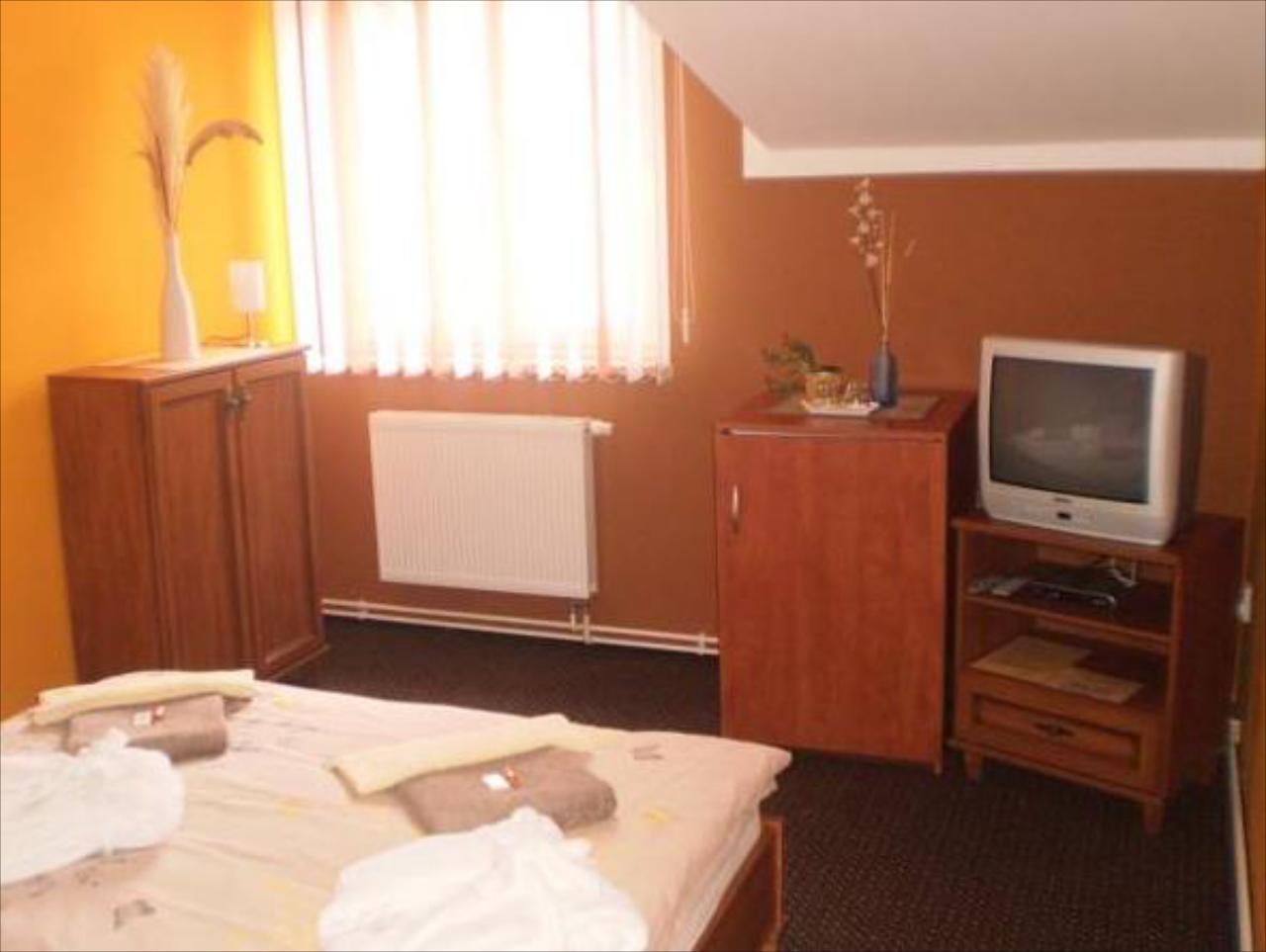 Pension Three