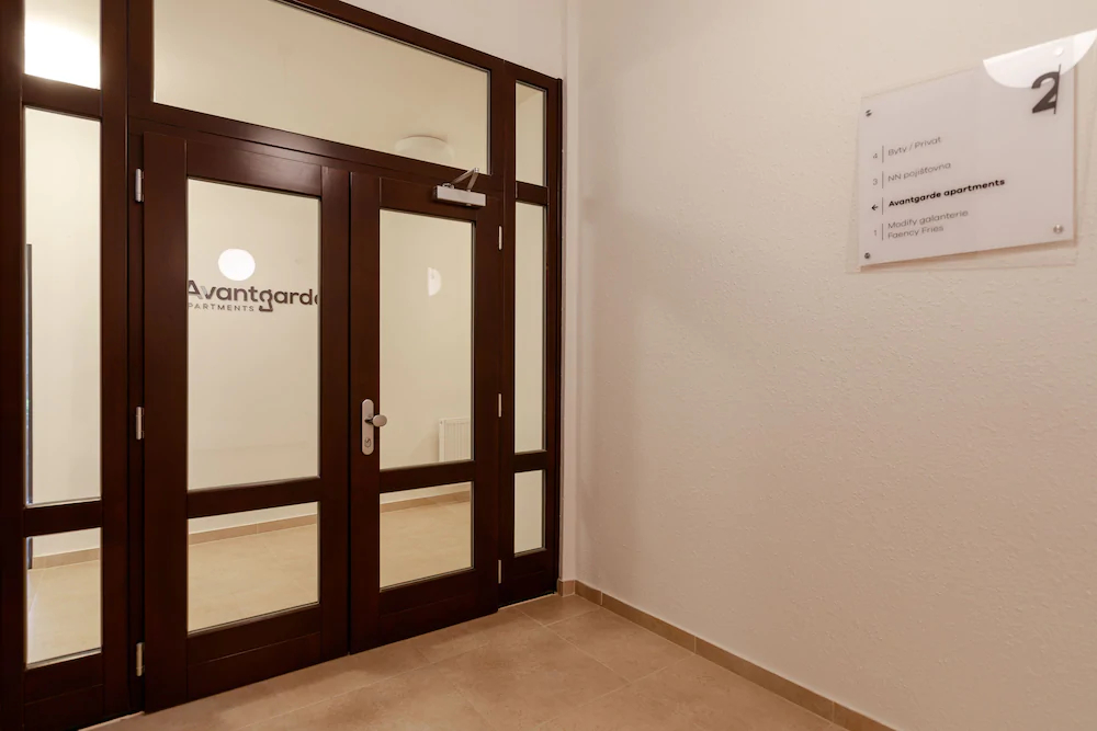 Avantgarde Apartments