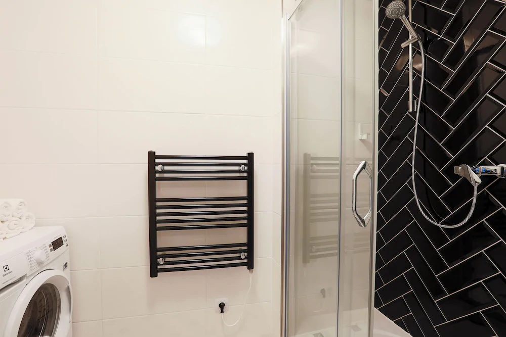 Avantgarde Apartments