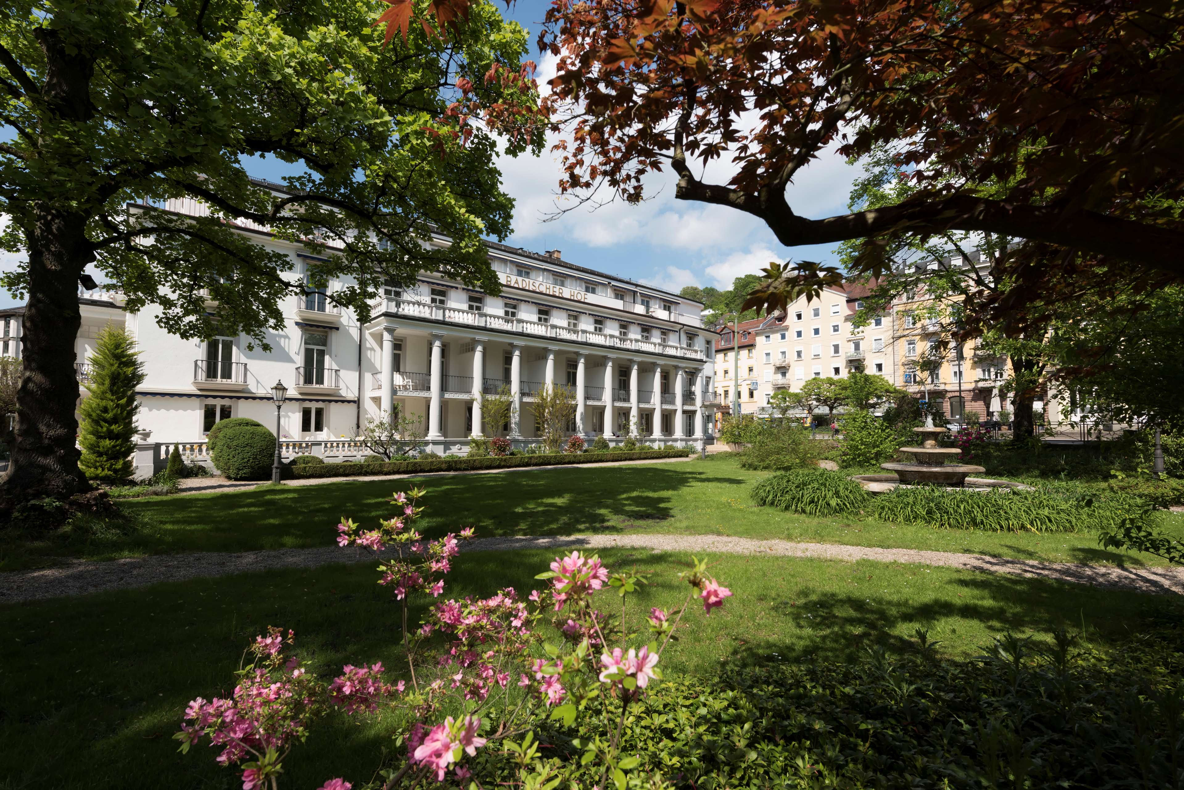 Precise Tale Badischer Hof Baden-Baden