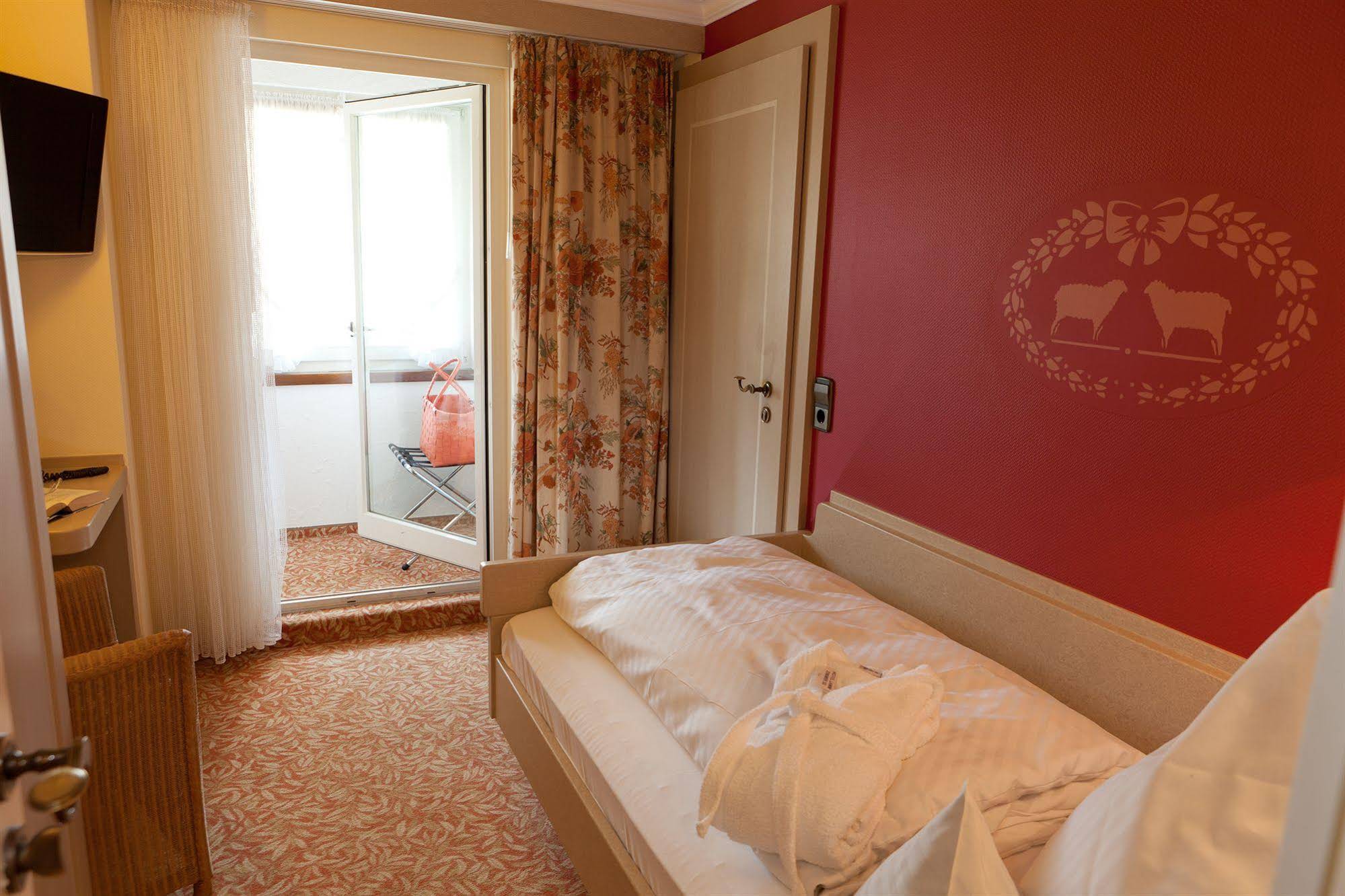 Hotel Lamm Mitteltal