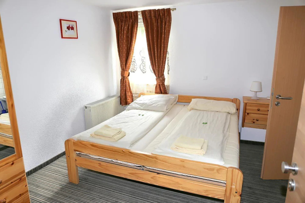 Hotel Hanif