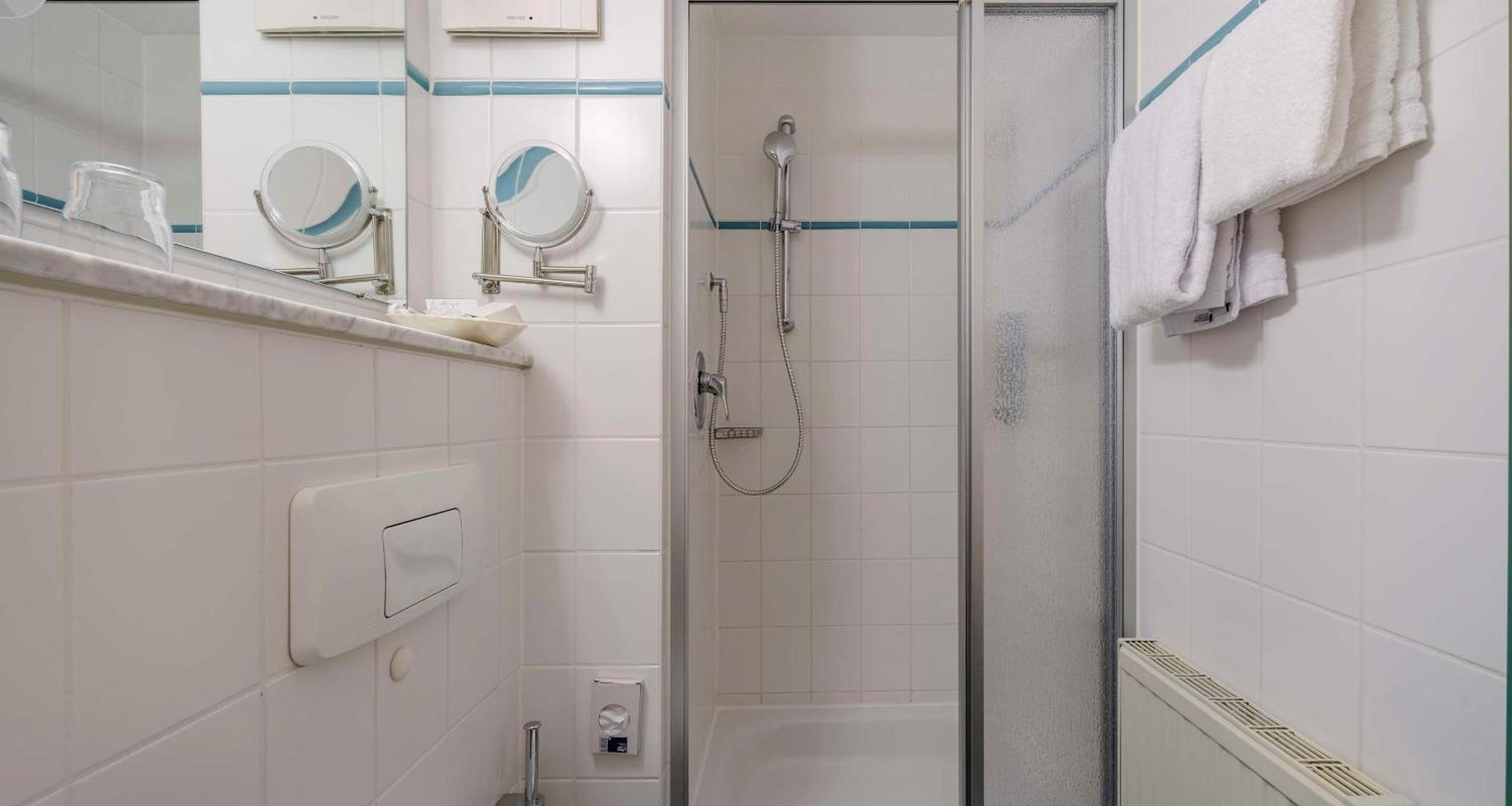 PLAZA Hotel Blankenburg Ditzingen, Sure Hotel Collection