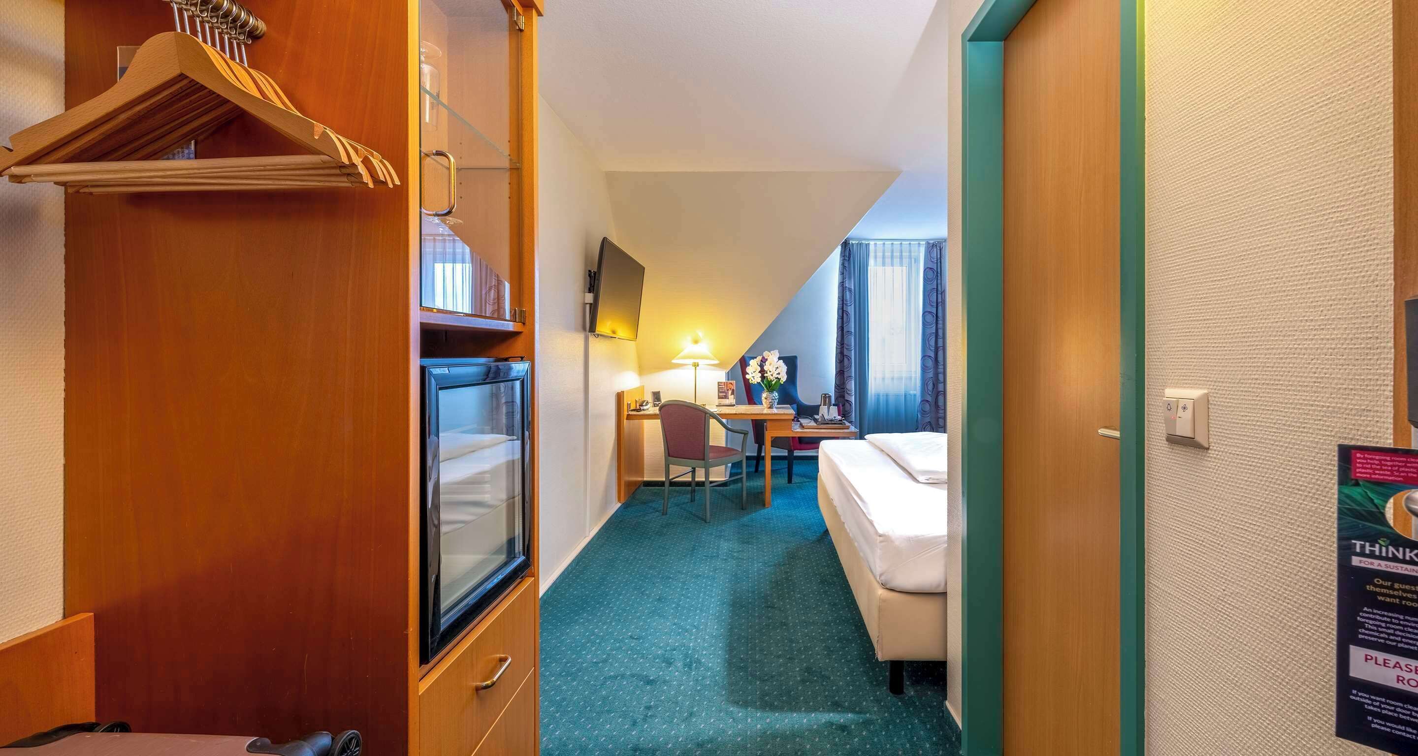 PLAZA Hotel Blankenburg Ditzingen, Sure Hotel Collection