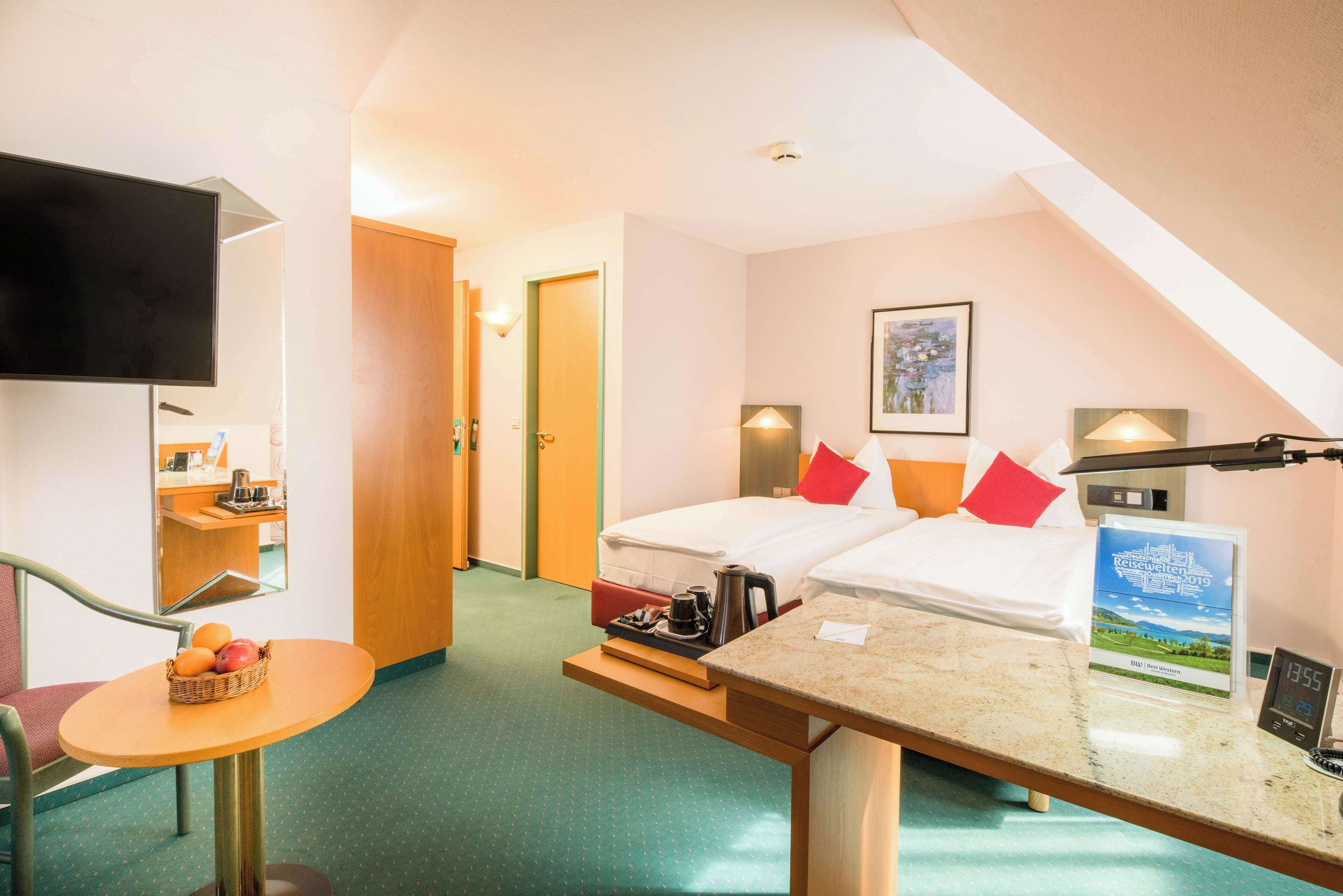 PLAZA Hotel Blankenburg Ditzingen, Sure Hotel Collection