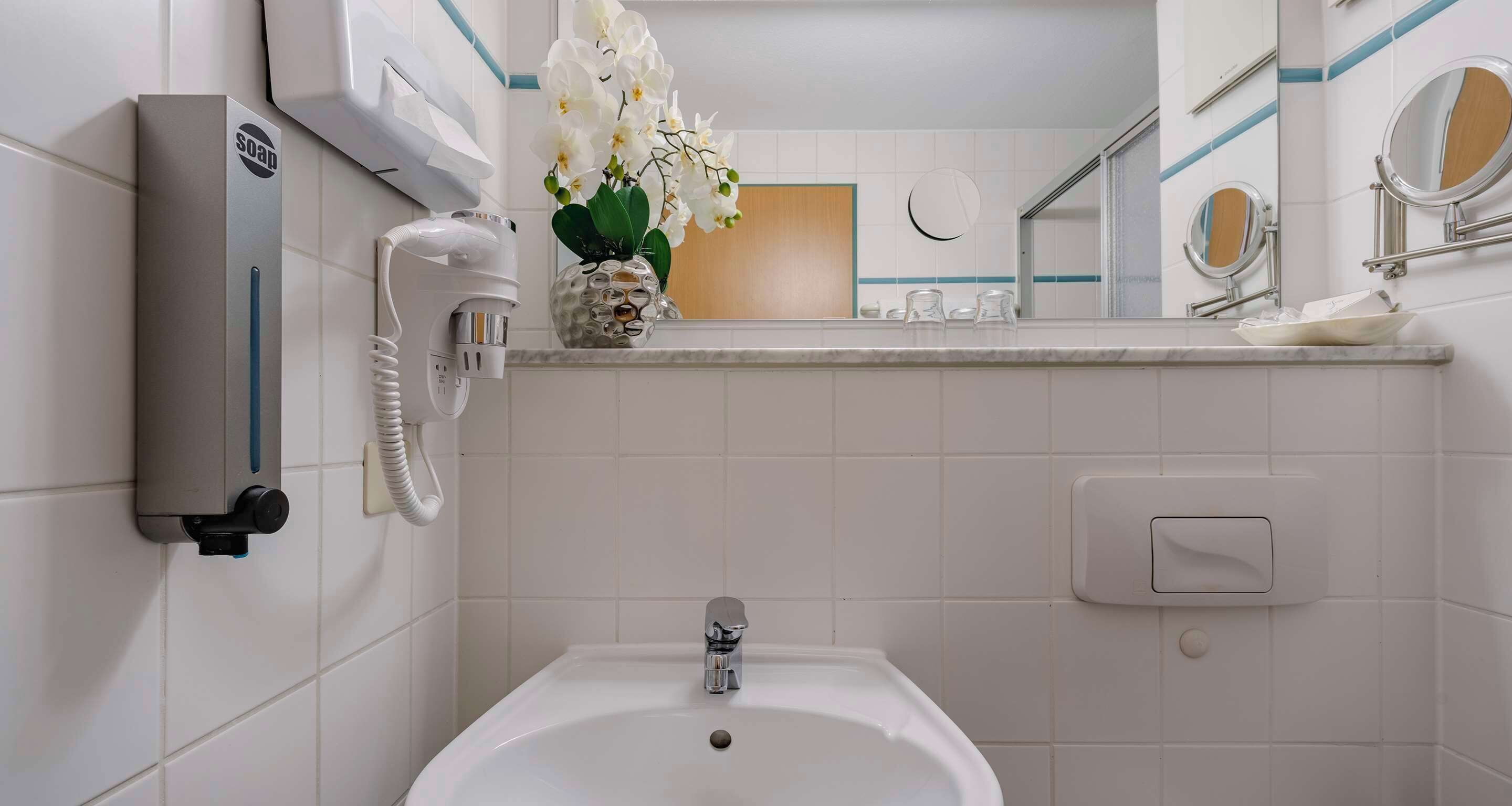 PLAZA Hotel Blankenburg Ditzingen, Sure Hotel Collection