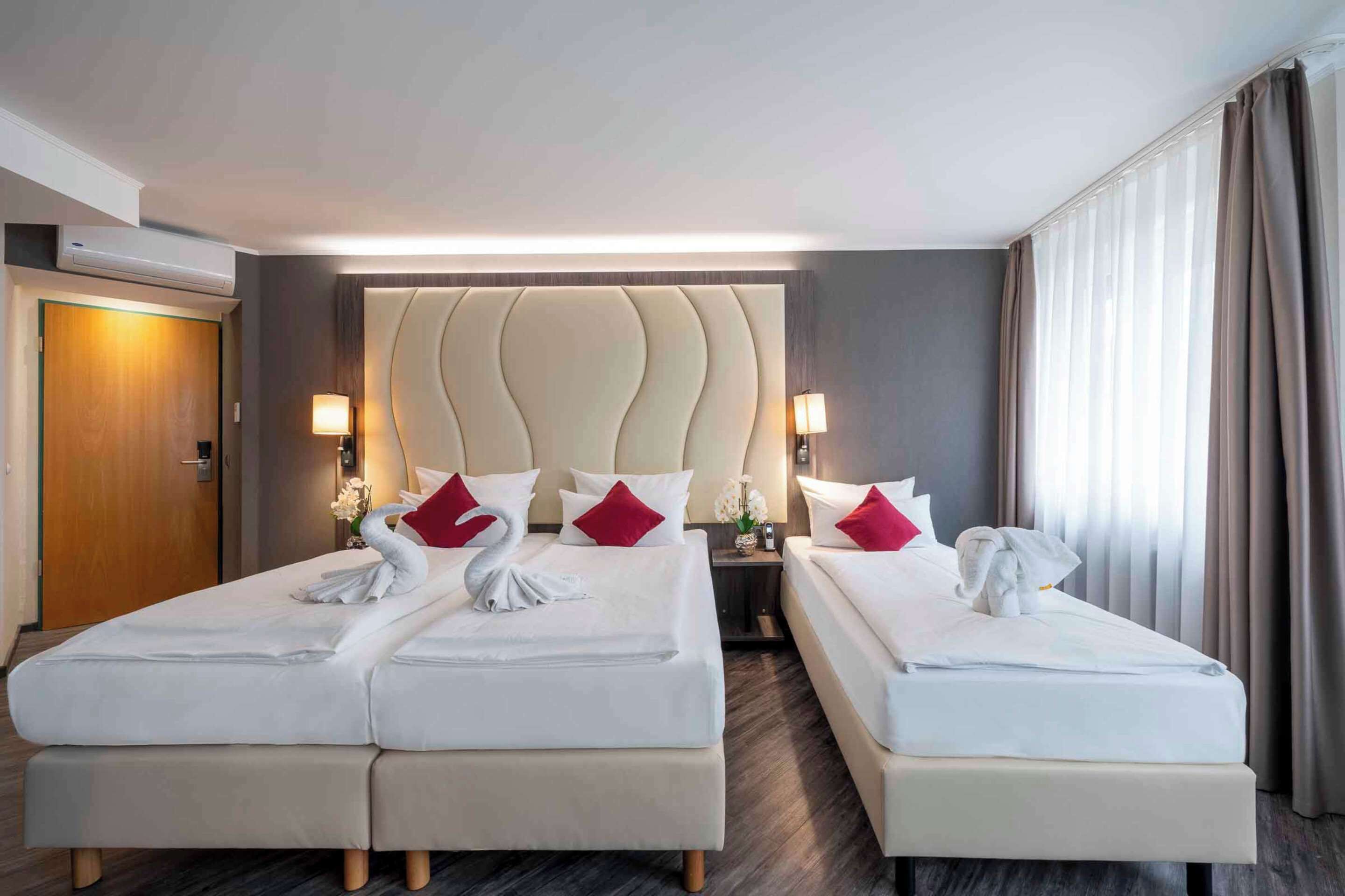 PLAZA Hotel Blankenburg Ditzingen, Sure Hotel Collection