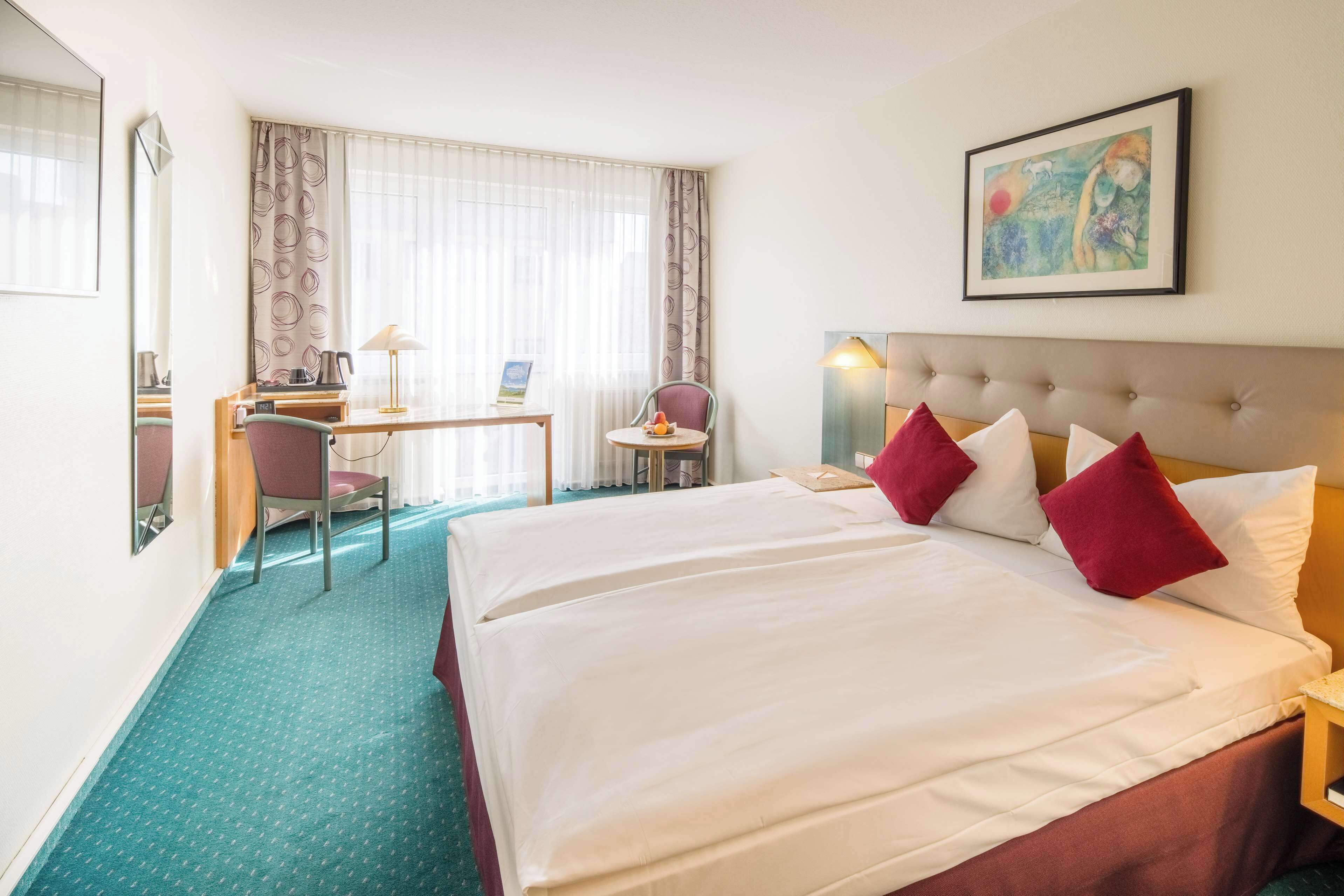 PLAZA Hotel Blankenburg Ditzingen, Sure Hotel Collection