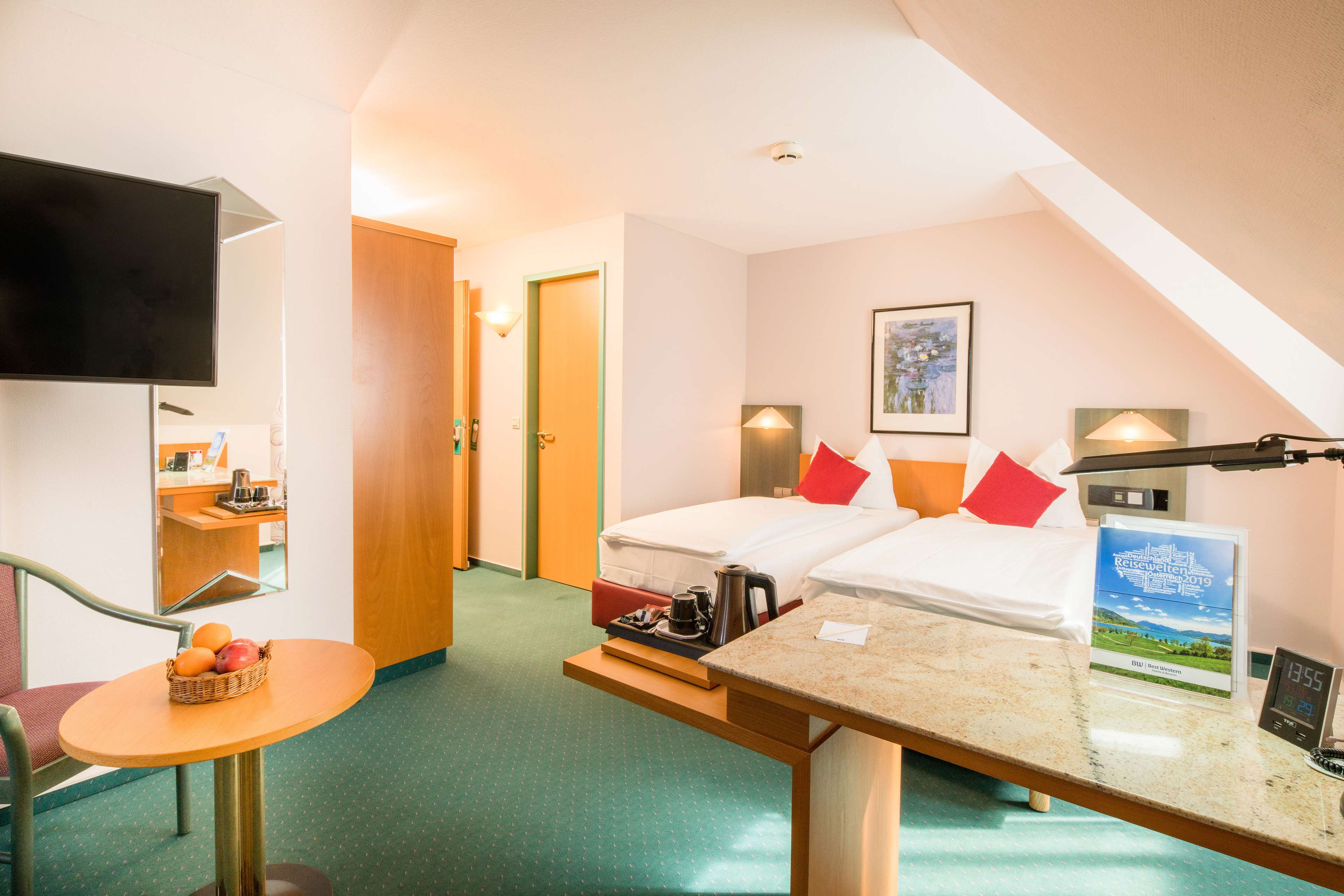 PLAZA Hotel Blankenburg Ditzingen, Sure Hotel Collection