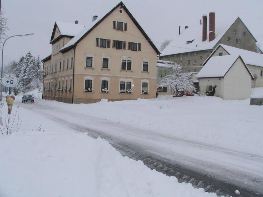 Landgasthof & Land-gut-Hotel Zur Rose