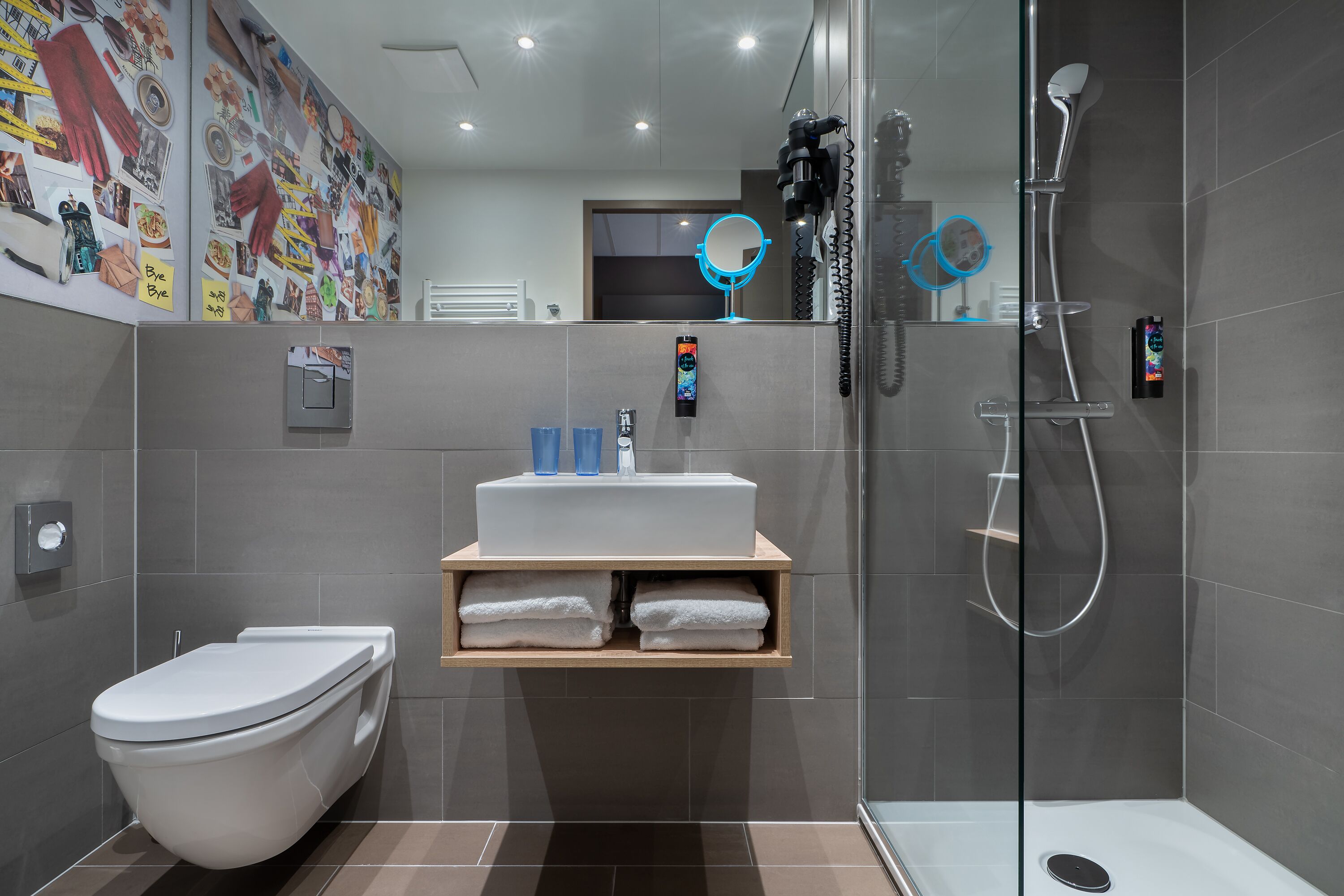Holiday Inn - the niu, Timber Esslingen
