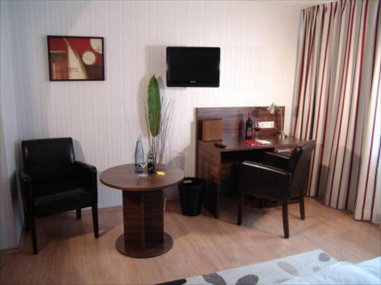 Landhotel Wolfschlugen
