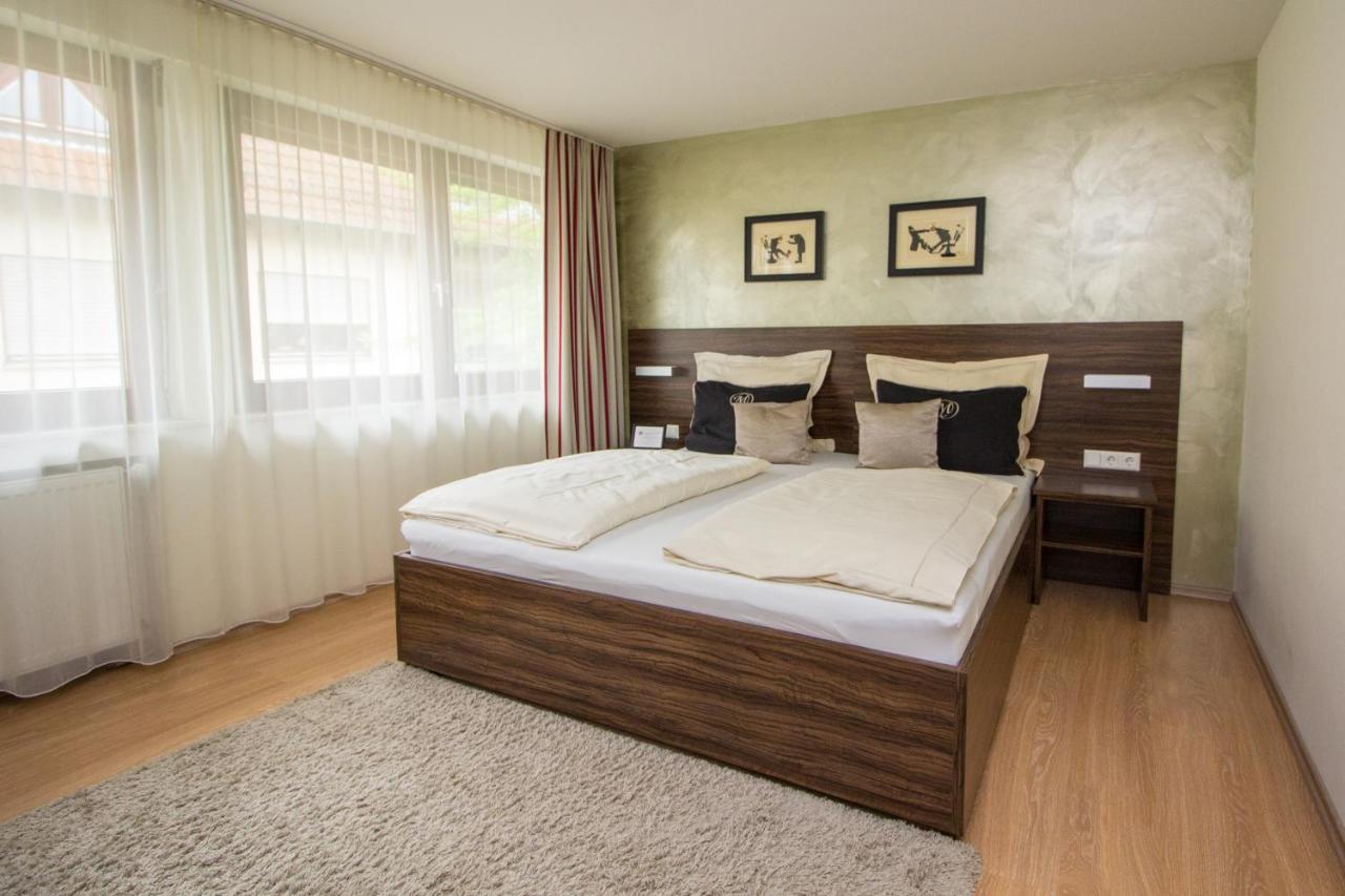 Landhotel Wolfschlugen